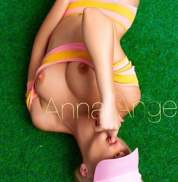 More pictures, video and info about me you’ll find on my website!