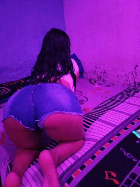 Hola mi amor estoy dispuesta a cumplir tu fantasía sexual hago trío orgía viaje duchas lesbico oral natural todo como desees no te quedes con las ganas papi servicio virtual videollamadas y pack de fotos y videos ricoosssss papi escribeme 